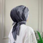 Renk Geçişli Eşarp (Siyah Gri)